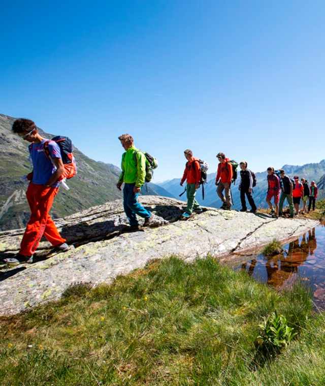 Am Familienklettersteig Little Ballun