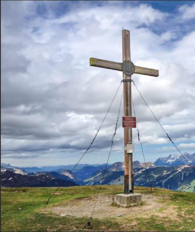 Gipfelkreuz am Maurerkogel