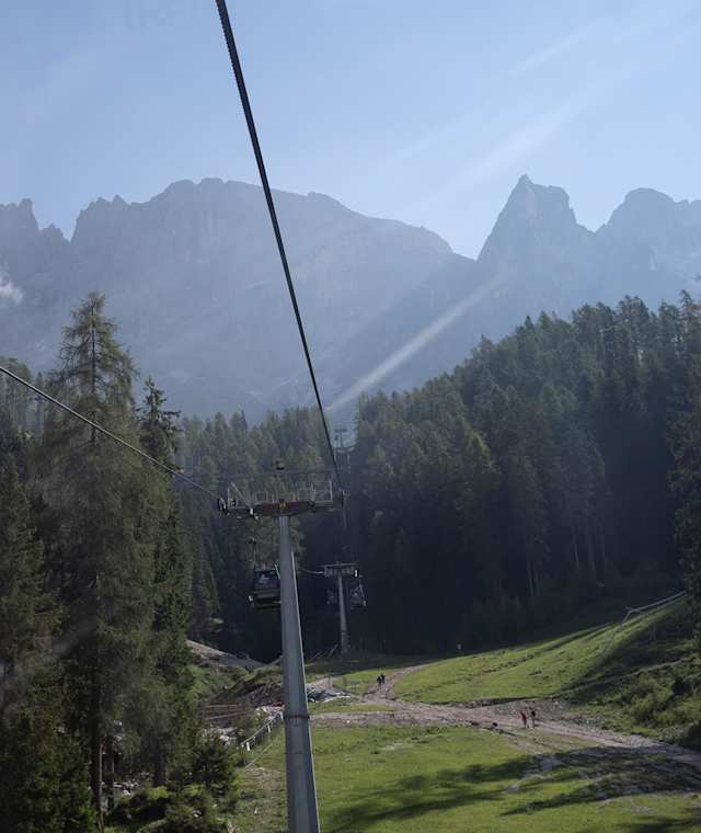 Auffahrt mit der Seilbahn zum Colverde.
