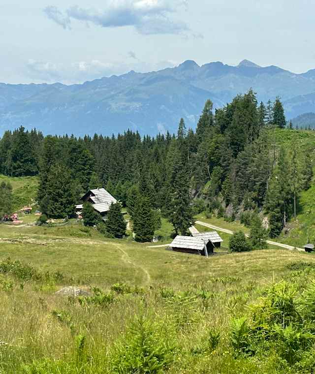 Die Naggler Alm befindet sich oberhalb des Weissensees in Kärnten.