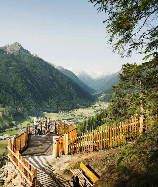 Naturschauplatz Neustiftblick im Stubaital