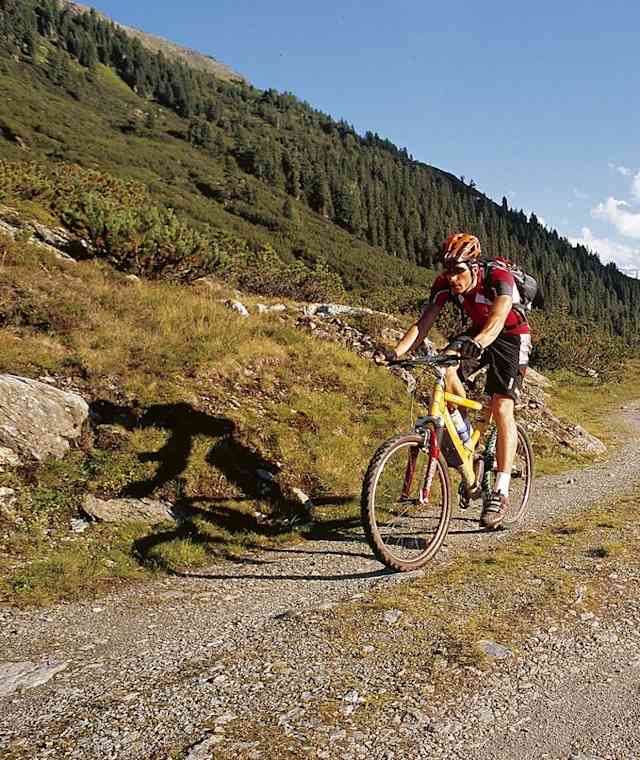 Ins Trattenbachtal