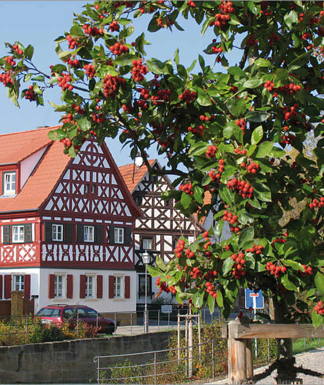 Schmucke Fachwerkhäuser prägen die Ortsbilder.