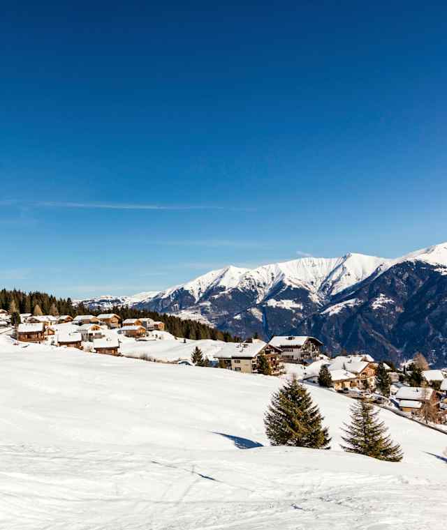 Die Parsirasrunde ist eine sonnige Winterwanderung.