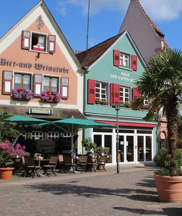 Bad Dürkheim, Römerplatz, Haus der guten Weine