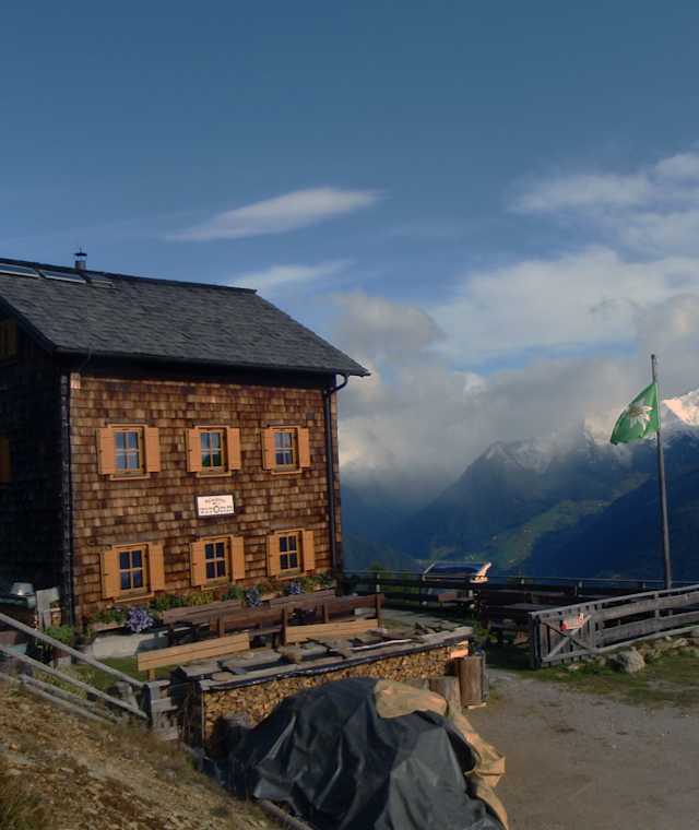 Polinikhütte