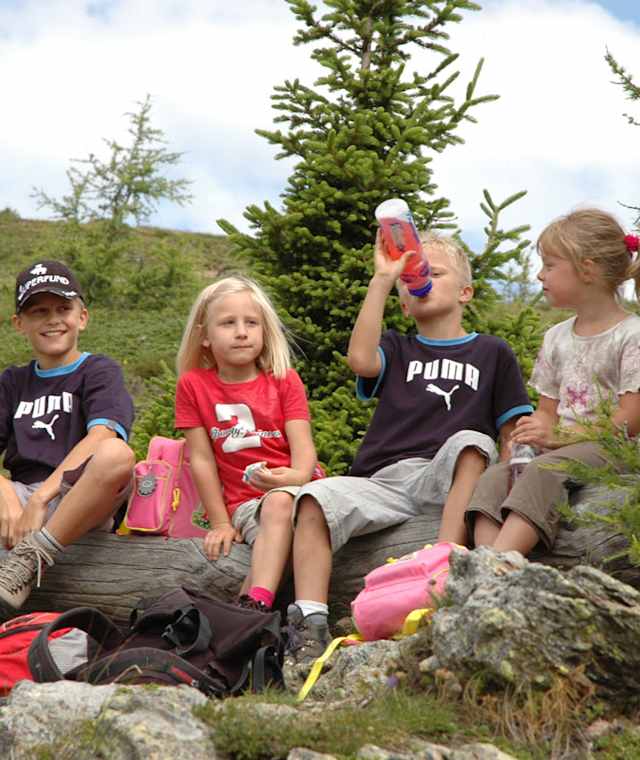 wandernde Kinder