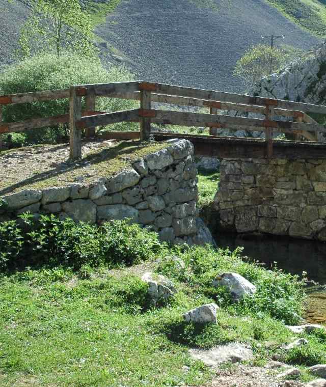 Puente Colines