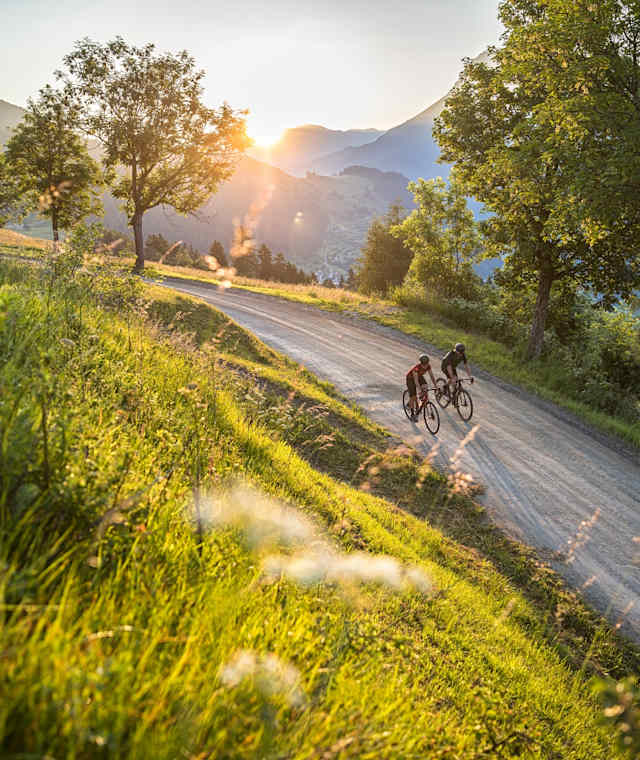 So schöne Gravel-Bike-Strassen führen in das Val Sinestra.