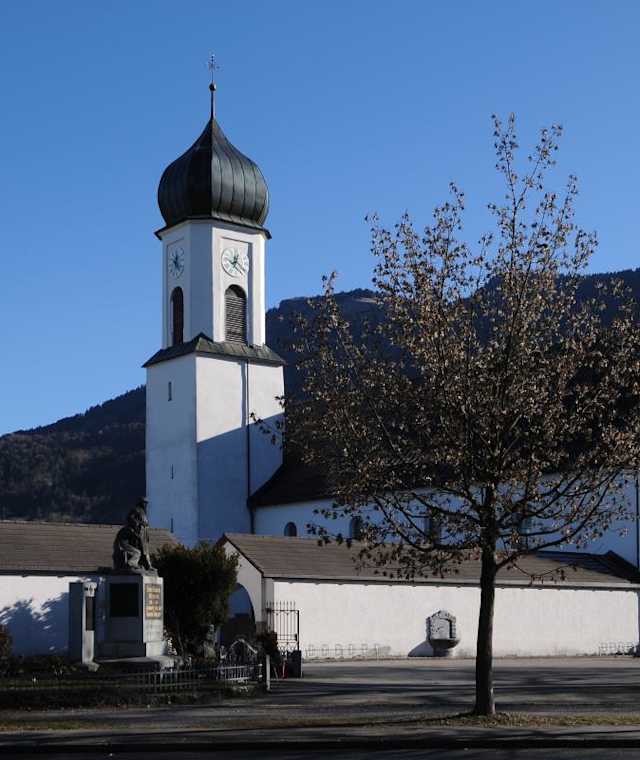Andelsbuch, Katholische Pfarrkirche Heilige Petrus und Heiliger Paulus 3 