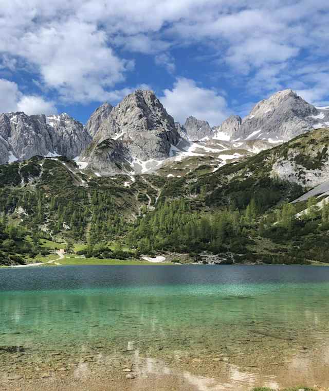 Seebensee mit Blick zur Hütte