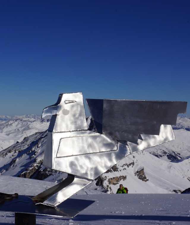 Am Gipfel des Geier steht eine Geier