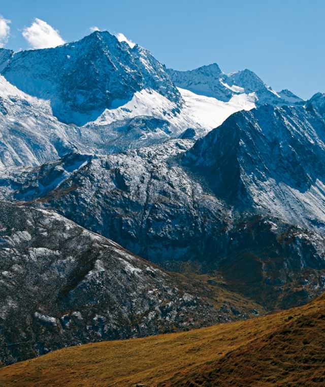Die Alpeiner Berge vom Franz-Senn-Weg gesehen.