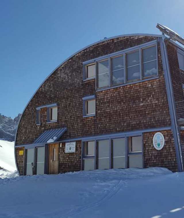 Stüdlhütte im Winter