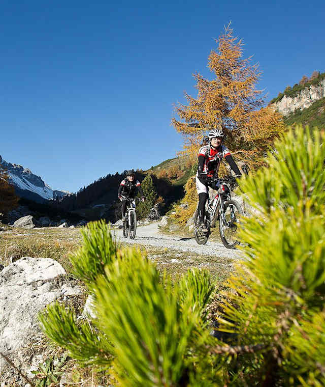 Die Tour führt wunderschönen Bächen entlang.