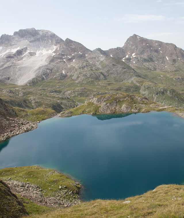 Der an der Strecke liegende Große Timmler Schwarzsee (2.514 m) zählt zu den schönsten Bergseen der Stubaier Alpen.