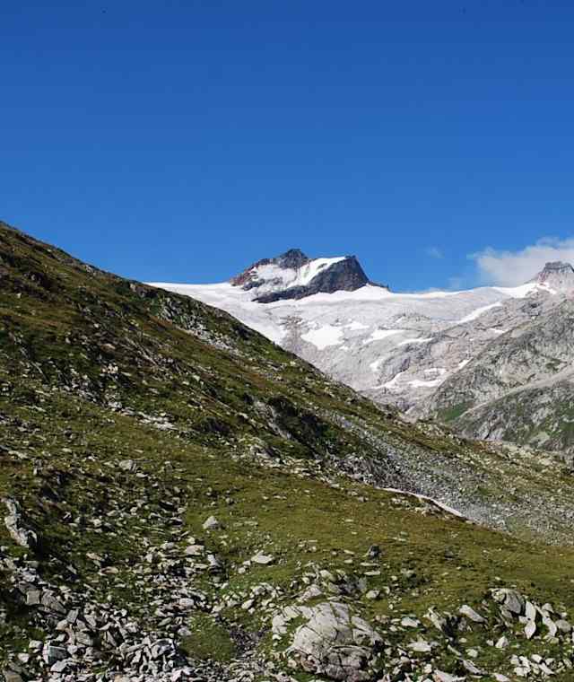 Wanderweg zum Gipfel
