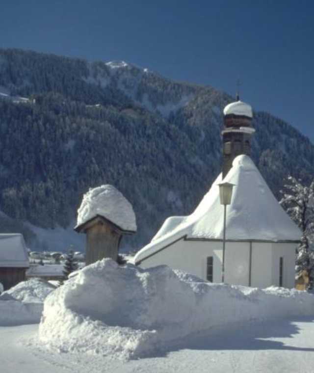 Kuratiekirche Rehmen