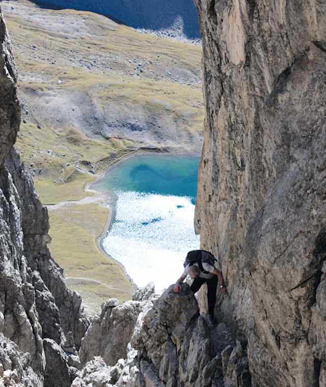 Sehr schöne Kletterstelle am felsigen Schluchtrand über dem Steinsee.