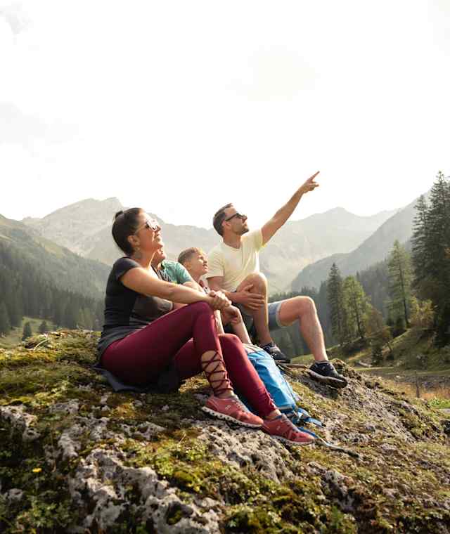 Auf der Familienwanderung