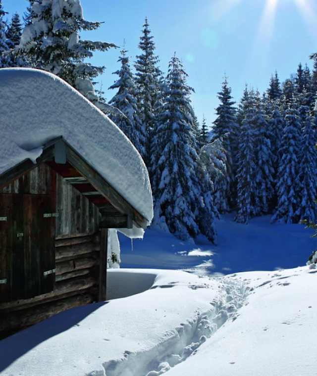 Idyllische Winterlandschaft beim Anstieg zur Ederkanzel.