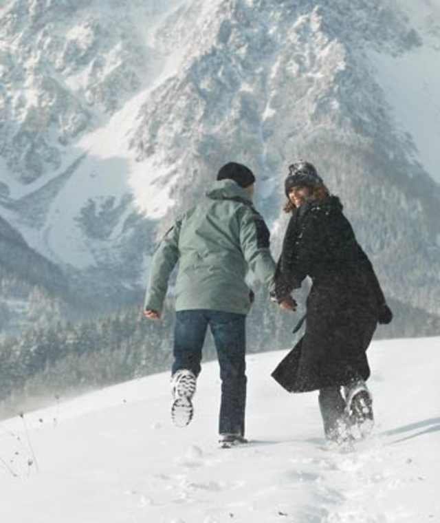 Winterwanderung am Fuße des Schneebergs