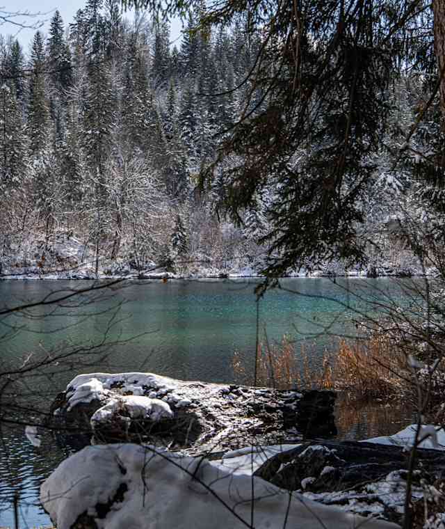 Der schön gelegene Crestasee