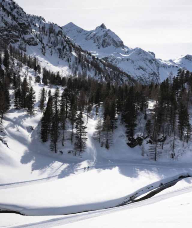 Entlang der Langlaufloipe zur Felseralm in Obertauern