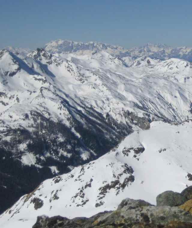 Grandioser Ausblick vom Gipfel 